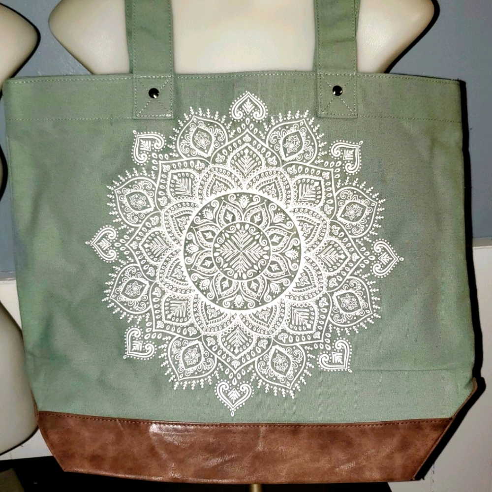 Mandala Canvas w/ Faux Leather Bag